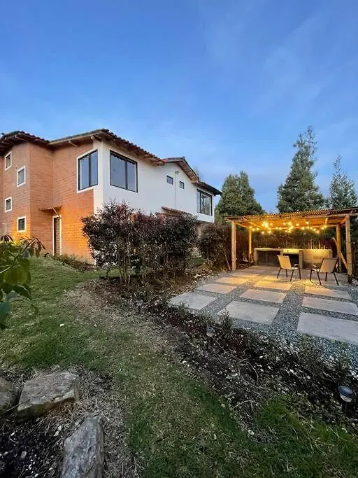 Casa De Campo Completa Ubicada En Santa Elena